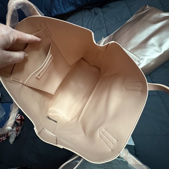 Charley Was Here 3-in-1 "Frankie" Tote w/ Hobo Bag & Wristlet - NWT/NIP - Picture 8 of 16